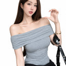 Camiseta Feminina — Estilo Sexy e Moderno — Ombro a Ombro e Modelagem Justa